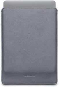 Protect your MacBook Pro with our premium leather sleeve, designed specifically for the 14-inch model. Enjoy stylish protection and durability in a slim, compact fit.