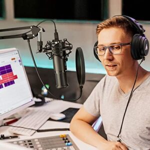 Capture professional podcasting and gaming moments with the MAONO AU-PM421 USB Microphone, featuring one-touch mute and mic gain knob. Perfect for online teaching, meetings, livestreaming, and broadcasting.