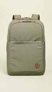 Explore the world with confidence using Fjällräven's durable Travel Pack backpack. Spacious compartments, multiple pockets and reinforced seams ensure your gear is safe and secure. Perfect for adventure travel and outdoor excursions.